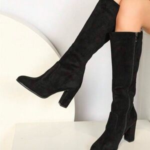 Chic Black Heeled Women's Boots